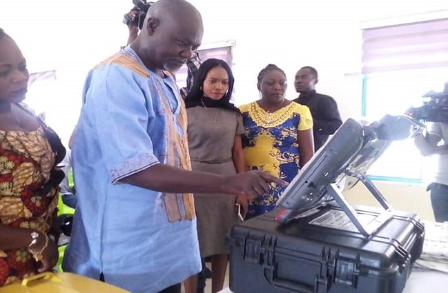 Lubumbashi: la Ceni face la presse autour de la machine à voter, un discours pertinent et moins convaincant
