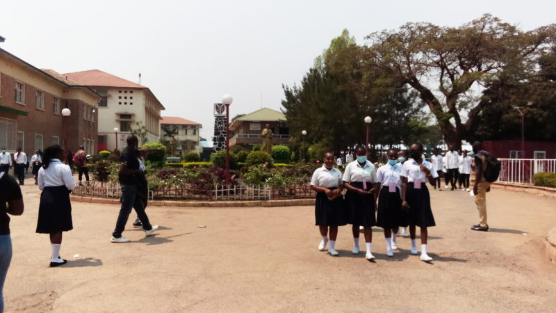 Lubumbashi- Examen d’Etat : les finalistes déplorent le programme scolaire non achevé suite au Corona virus