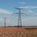 Cables électriques / illustrant l'article sur détaxer le secteur de l'energie