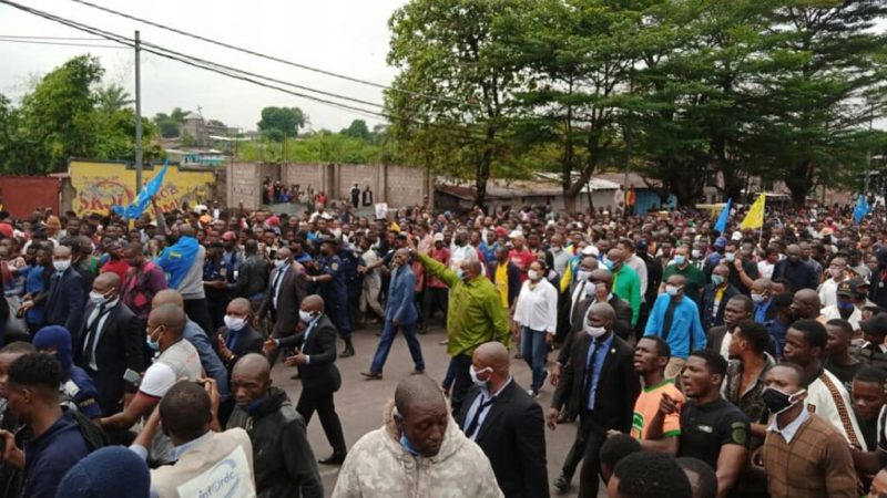 Kinshasa: jp Bemba  dans la foule contre Malonda à la tête de la CENI