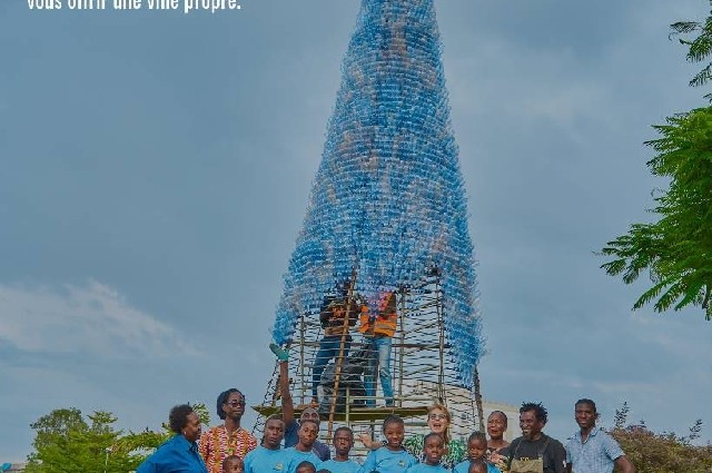 Lubumbashi: une nouvelle vie pour les bouteilles en plastique