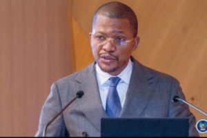 Le Ministre Didier Budimbu