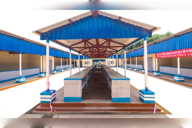 Marché construit par COMMUS