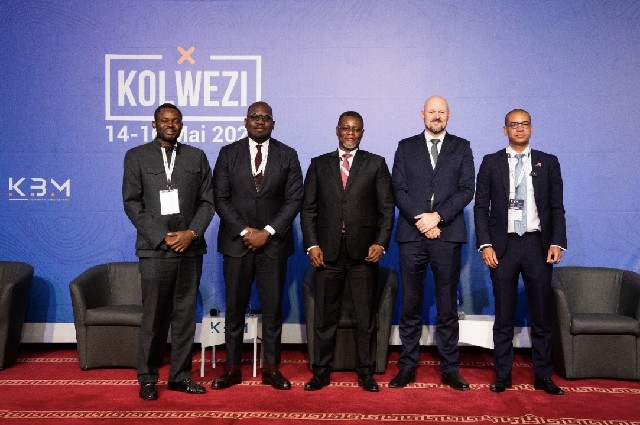 Kassongo Bin Nassor, président de la Chambre des Mines, au milieu, a été paneliste au Katanga Business Meeting 2025.
