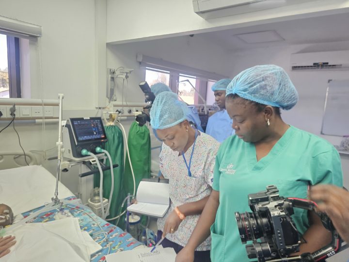 Dans la selle aux soins intensifs au centre médical Diamant