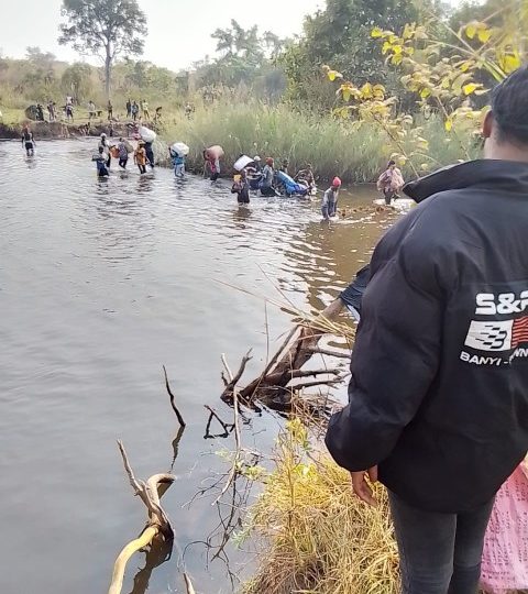 Haut-Lomami : la RN 1 coupée à l’entrée de la ville de Kamina