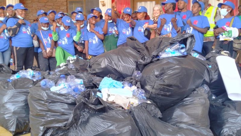 Lubumbashi: Des bénévoles pour ramasser les déchets sur les rues