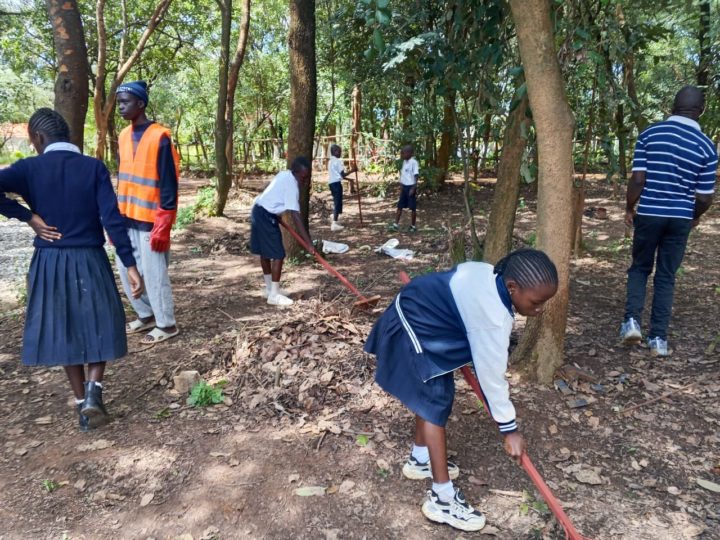 Des élèves de EP Bel-Air en action pour l’assainissement à ballou
