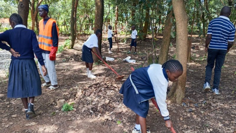 Des élèves de EP Bel-Air en action pour l’assainissement à ballou