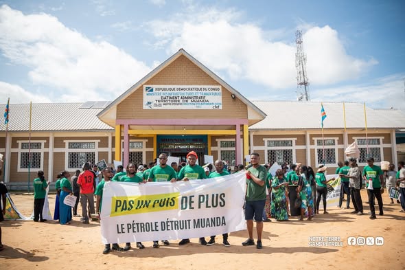 Les communautés de la ville côtière de Muanda se mobilisent et dénoncent les pollutions de l'environnement liées à l'exploitation du pétrole.