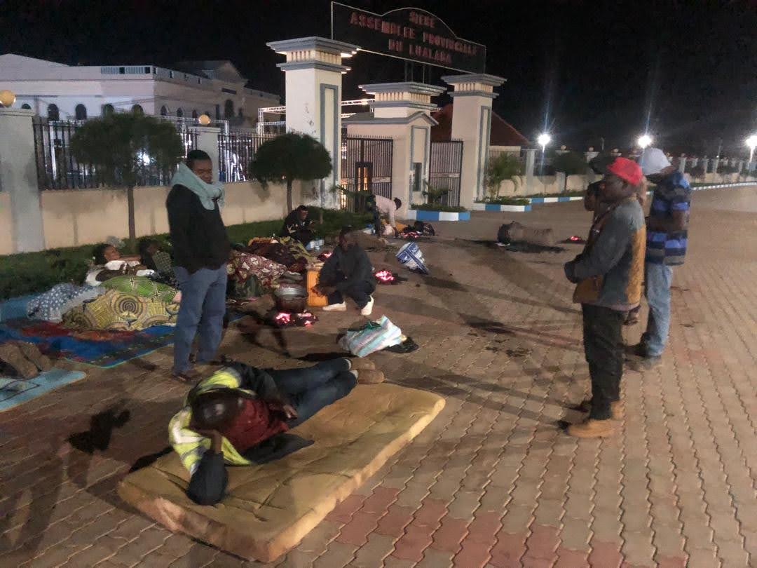 Kolwezi: les victimes de démolition ont passé la première nuit devant l&rsquo;assemblée provinciale