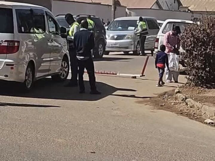 Lubumbashi : y’a t-il corruption aux barrières érigées par la DRHKAT ?
