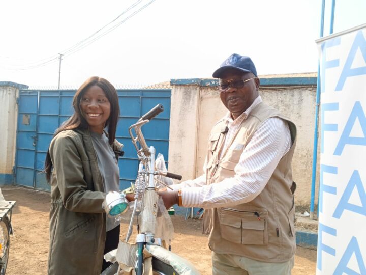 FAO : remise de 80 vélos aux moniteurs agricoles du parc national Upemba