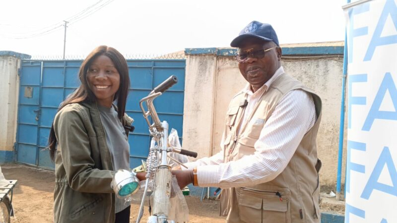 FAO : remise de 80 vélos aux moniteurs agricoles du parc national Upemba