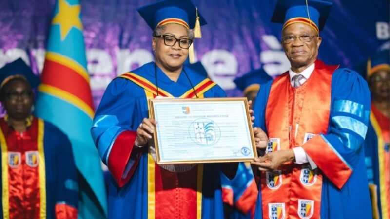 Judith Suminwa reçoit le Doctorat Honoris Causa de l’UNIKIN
