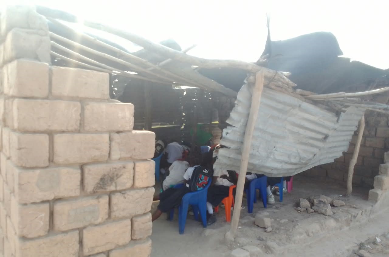 Kambove : un vent violent emporte la toiture de l’école primaire Kibwe 2, plus de cinq enfants blessés
